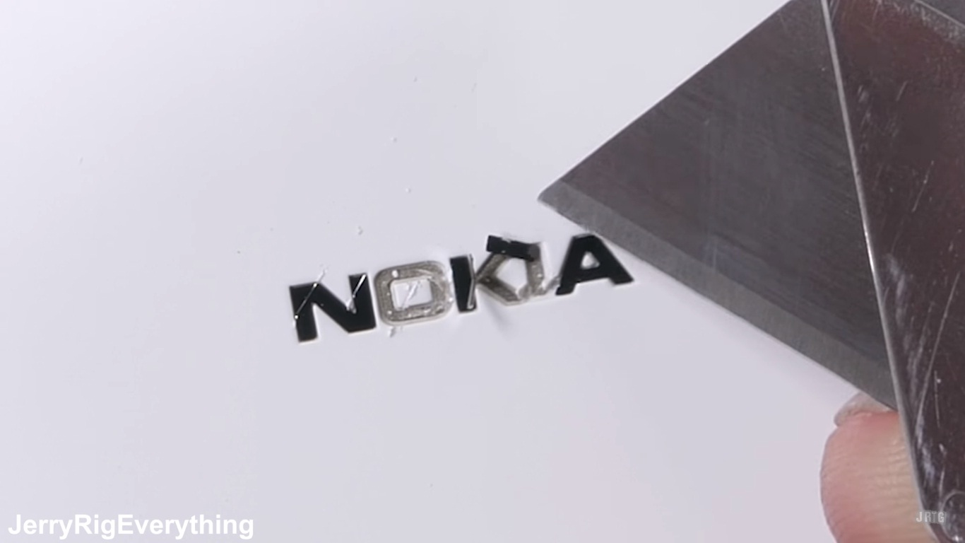 Thử nghiệm độ bền của Nokia 2: Có
còn là một Nokia 