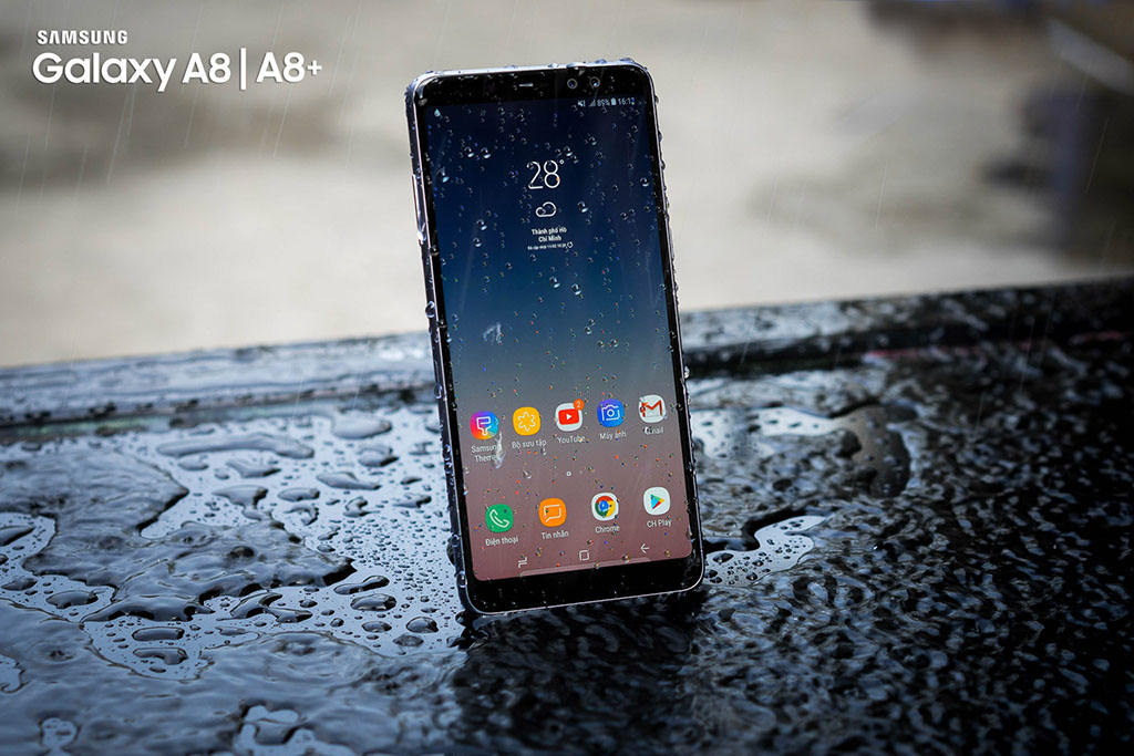 Samsung Galaxy A7
2019 sẽ sở hữu màn hình cong tràn sang hai bên