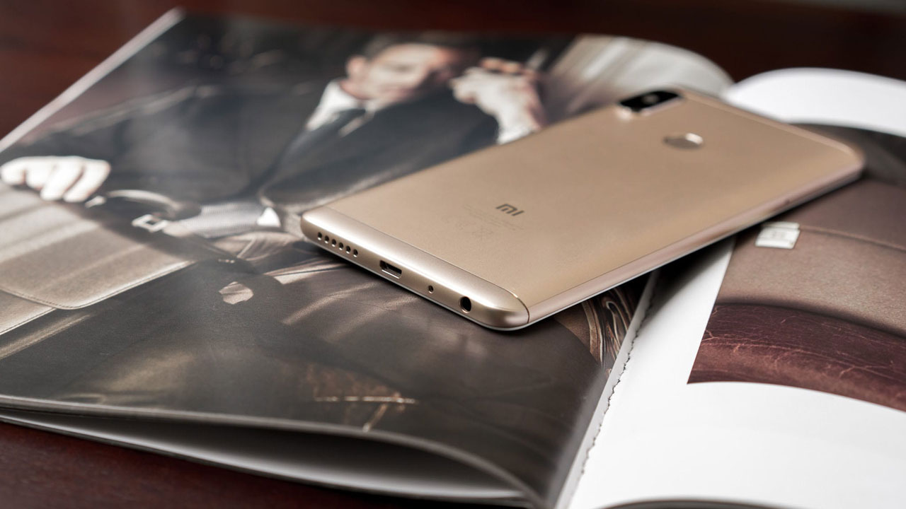 Mở hộp Xiaomi Redmi Note 5 chính hãng tại Việt
Nam: Quái kiệt chụp hình với giá chỉ từ 4.8 triệu