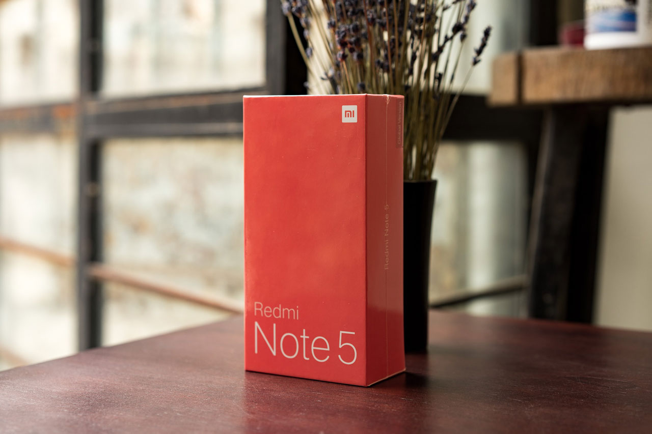 Mở hộp Xiaomi
Redmi Note 5 chính hãng tại Việt Nam: Quái kiệt chụp hình
với giá chỉ từ 4.8 triệu