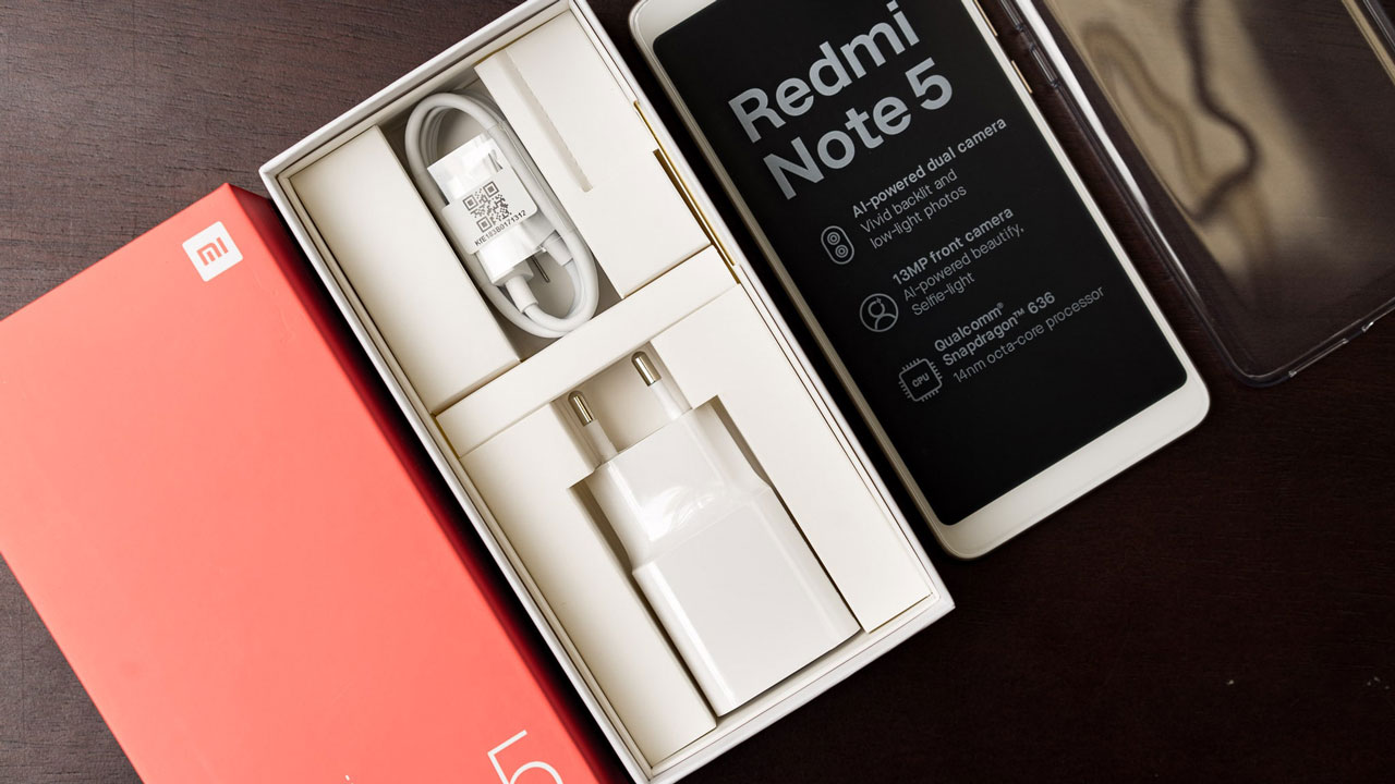Mở hộp Xiaomi Redmi Note 5 chính hãng tại Việt
Nam: Quái kiệt chụp hình với giá chỉ từ 4.8 triệu