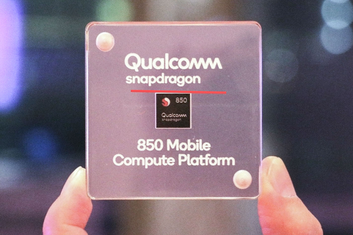 [Computex 2018]
Qualcomm ra mắt nền tảng Snapdragon 850 chạy được Windows
10