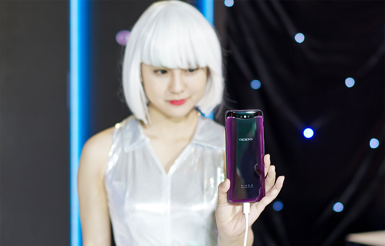 OPPO chính thức ra mắt Find X tại Việt Nam:
Camera ẩn hoàn toàn, Snapdragon 845, 8GB RAM, giá 20.990.000
VNĐ