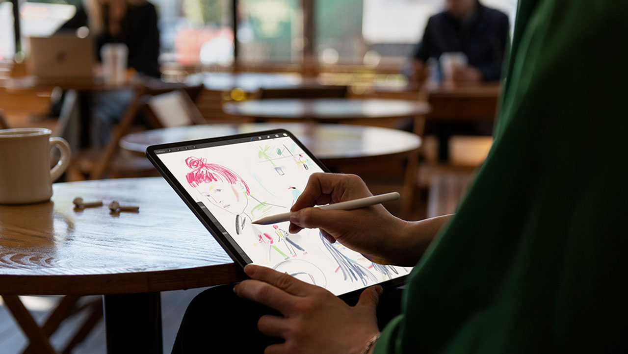 Apple trình làng bộ
đôi iPad Pro mới: Thiết kế mới với viền siêu mỏng, Face ID,
Chíp A12X Bionic, Pencil mới có sạc không dây...