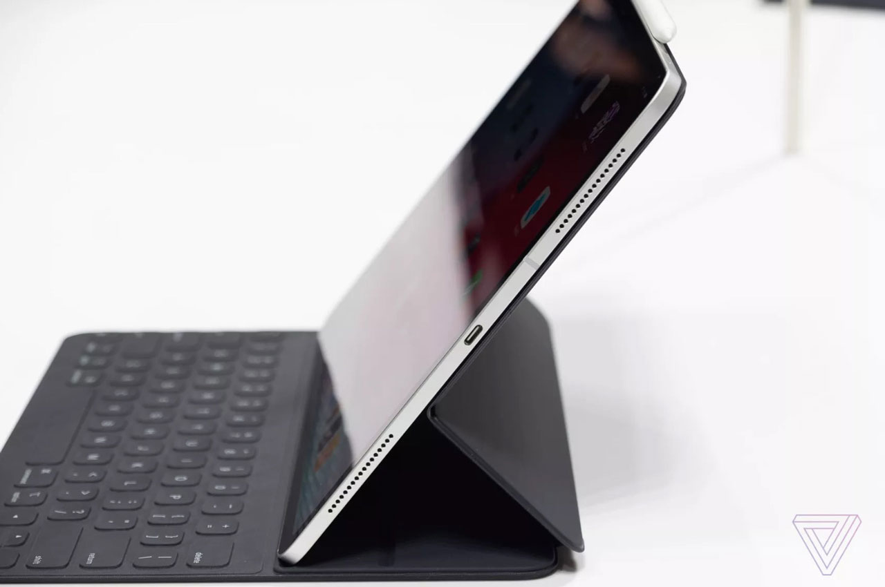 Apple trình làng bộ đôi iPad Pro mới: Thiết kế
mới với viền siêu mỏng, Face ID, Chíp A12X Bionic, Pencil
mới có sạc không dây...