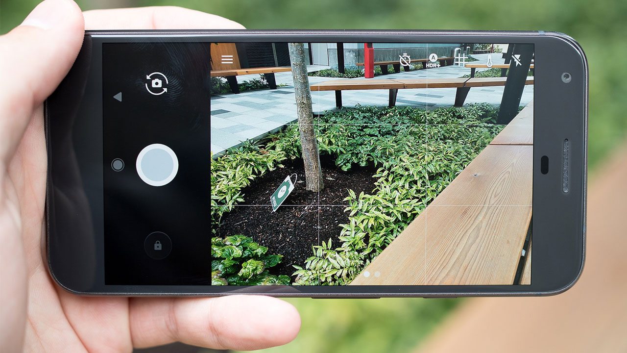 Người dùng smartphone
Xiaomi sẽ có thể cài đặt ứng dụng Google Camera với nhiều
tính năng rất hấp dẫn