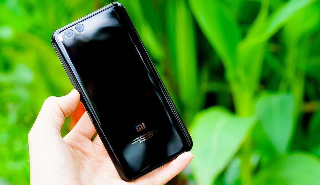 Xiaomi chính thức ra mắt  bộ đôi smartphone mới MI 6 và MI MAX 2 tại Việt Nam