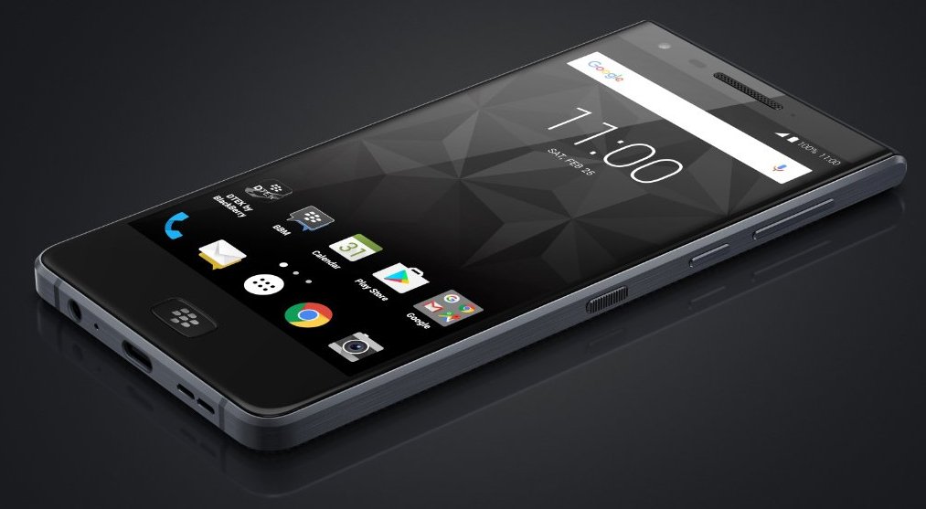 BlackBerry ra mắt smartphone mới mang tên Motion: màn hình 5,5-inch Full HD, 4GB RAM, IP67, pin 4.000mAh, giá khoảng $460