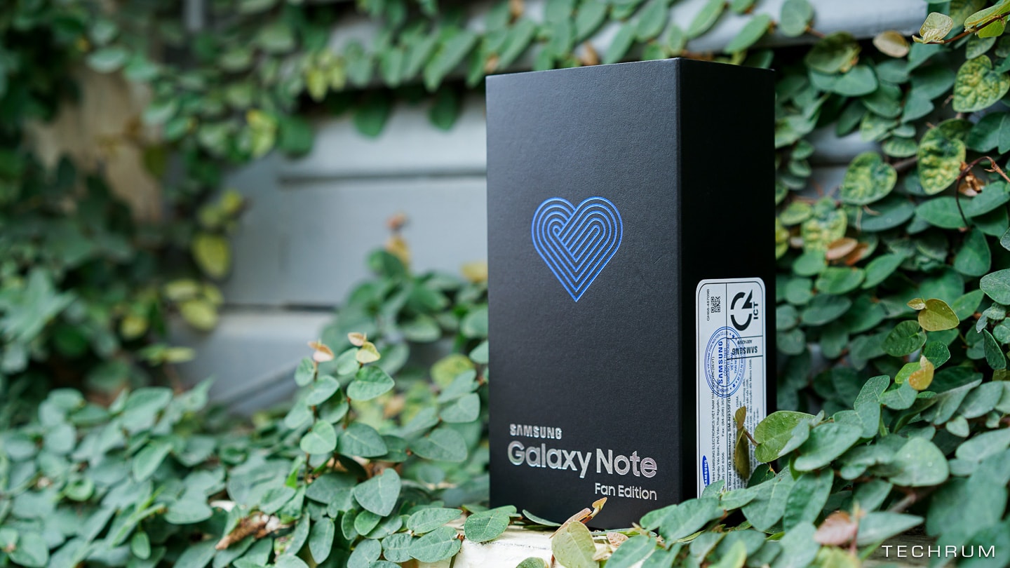 Đập hộp Samsung Galaxy Note FE chính hãng: Chiếc smartphone dành riêng cho fan cứng của dòng Note