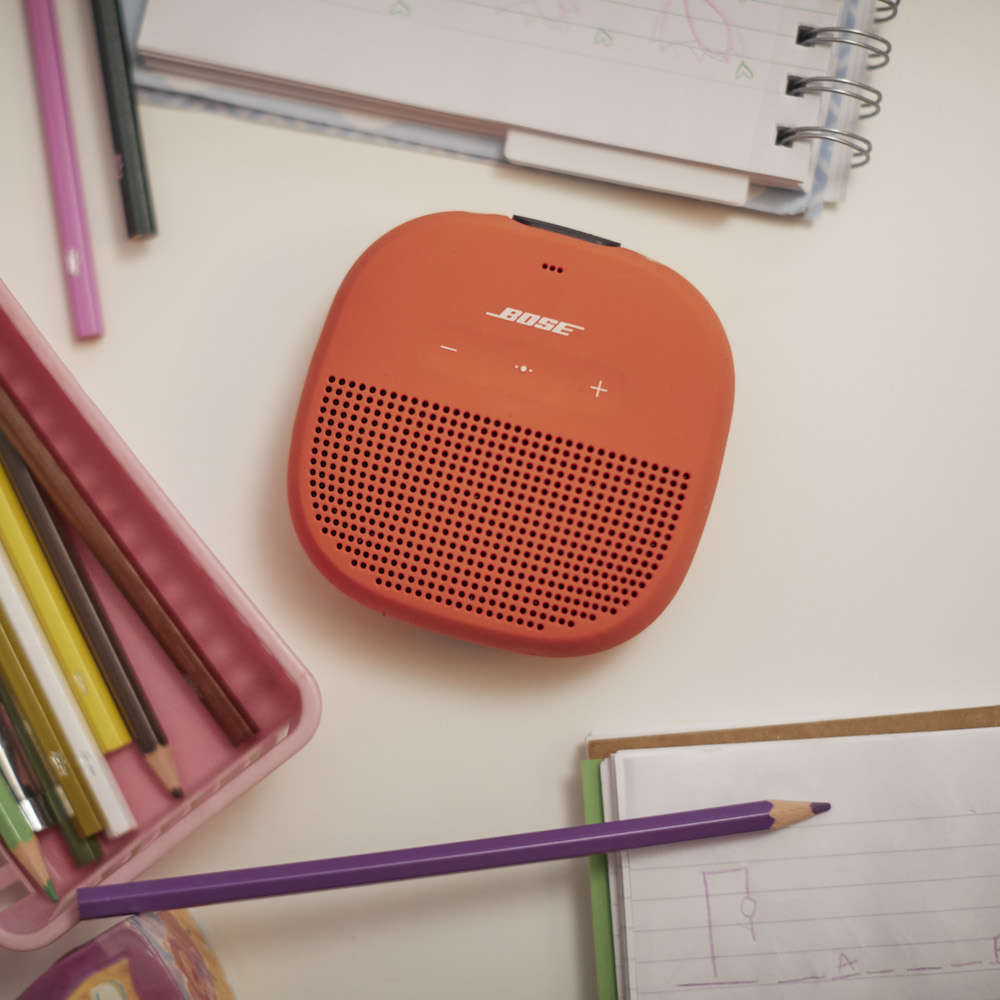 Bose ra mắt loa
Bluetooth di động siêu nhỏ SoundLink Micro, giá 2.599.000
VNĐ