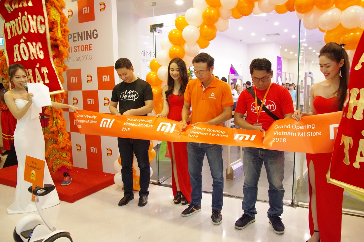 Xiaomi chính thức khai trương cửa hàng Mi Store ủy quyền đầu tiên tại Việt Nam