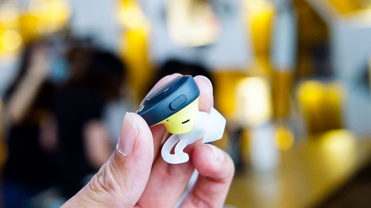 BOSE giới thiệu dòng tai
nghe không dây SoundSport Free mới, giá 4.990.000 VNĐ