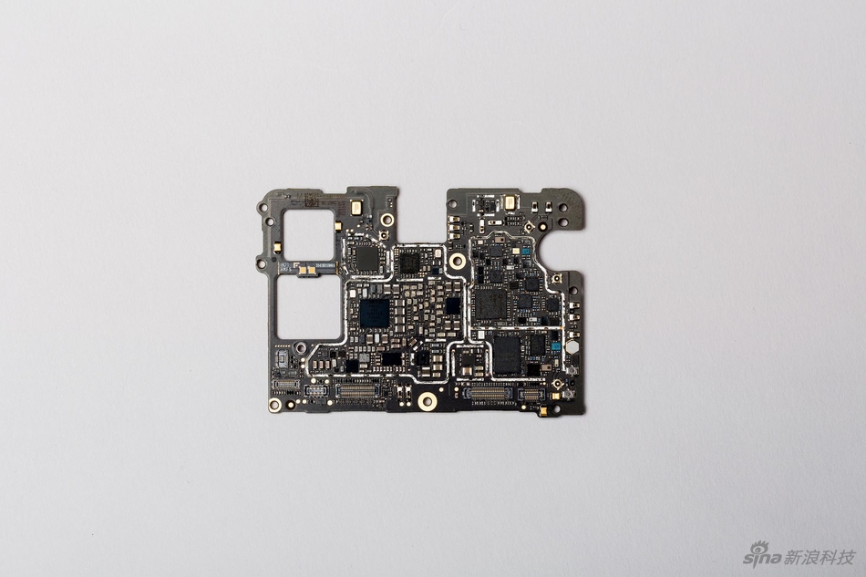 Tháo bung Mi MIX
2S: Đây là những
gì bạn có thể tìm thấy trong một thiết bị cực kỳ
