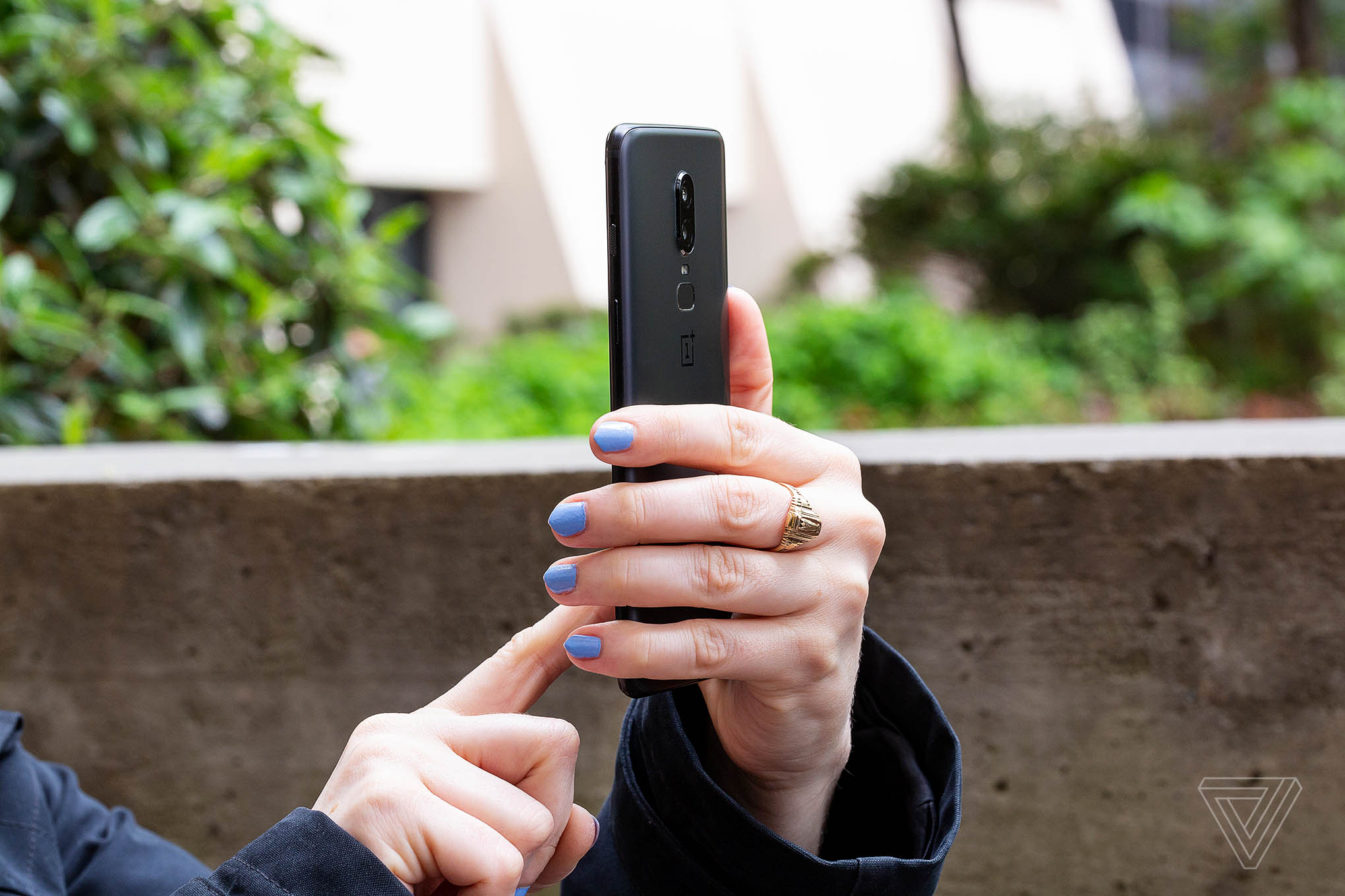 Cận cảnh OnePlus 6:
Smartphone màn hình tai thỏ, vi xử lý Snapdragon 845 giá chỉ
529 USD