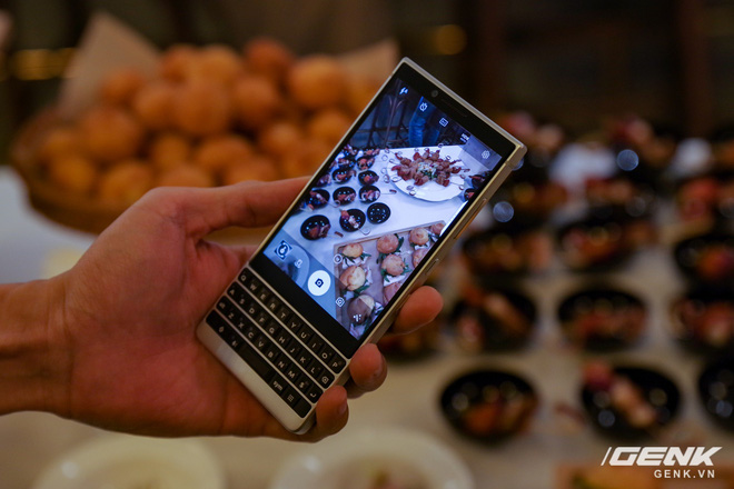 Blackberry Key2 chính thức ra mắt tại Việt Nam:
Bàn phím vật lý, camera kép, giá 17 triệu đồng
