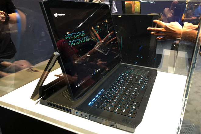 [IFA 2018] Acer ra
mắt chiếc gaming laptop 2 trong 1 Predator Triton 900 cực
độc với màn hình xoay lật