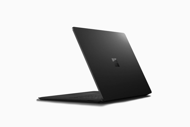 Có thể Microsoft sẽ ra mắt Surface Laptop 2 và Surface Pro màu đen