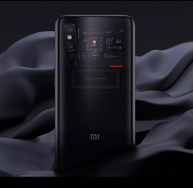 Xiaomi chính thức
trình làng bộ đôi Mi 8 Fingerprint Edition với cảm biến vân
tay dưới màn hình và Mi 8 Youth Edition dành cho người dùng
trẻ giá từ 4,7 triệu
