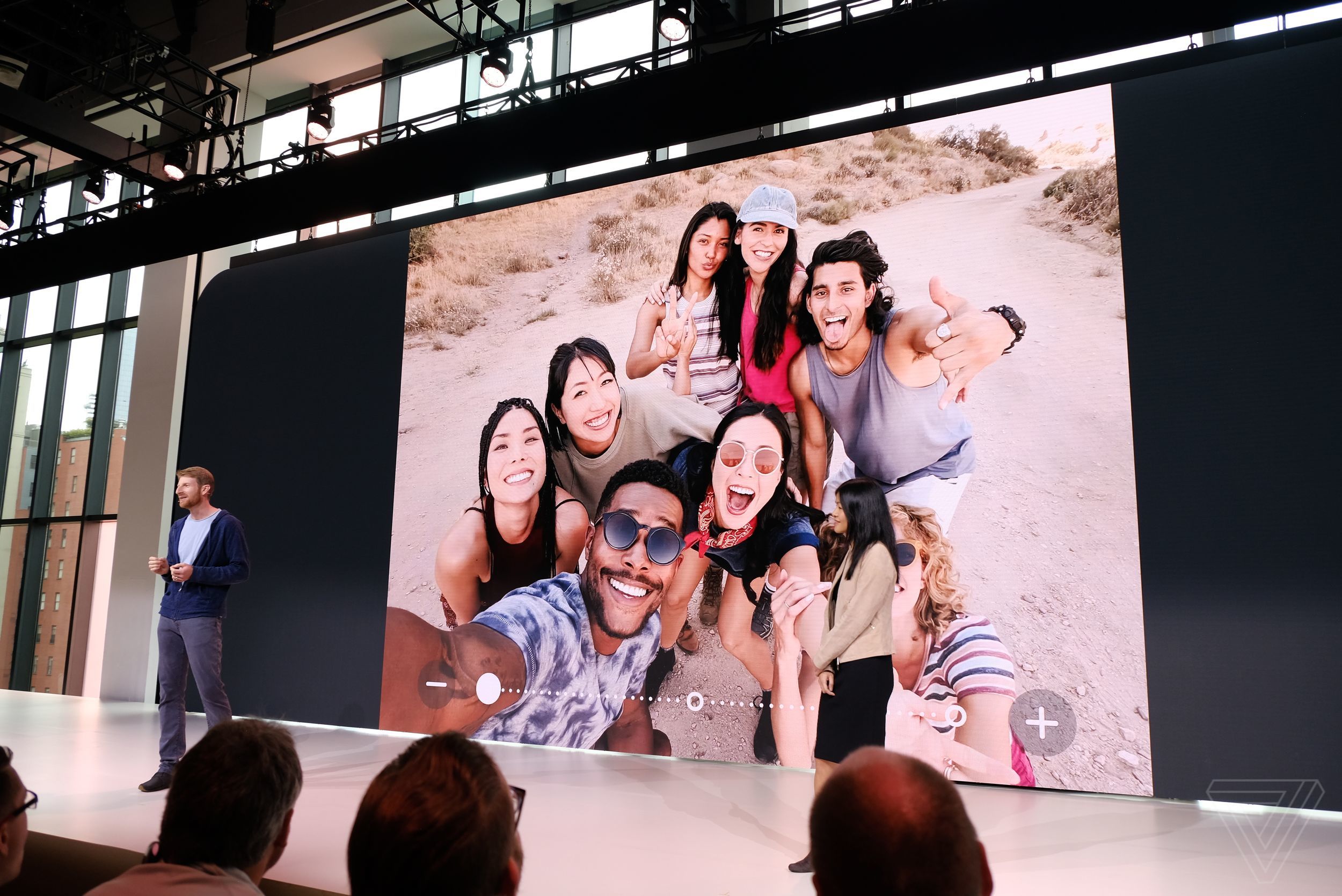 Google Pixel 3 và
Pixel 3 XL chính thức được ra mắt với Snapdragon 845, 4GB
RAM, camera ngon hơn