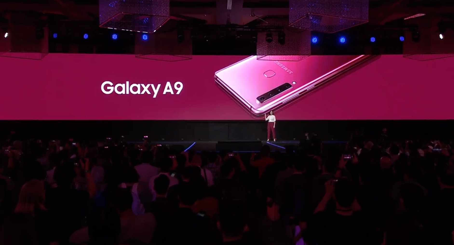 Samsung chính thức ra mắt Galaxy A9 (2018) với
4 camera sau, Snapdragon 660, 6/8GB RAM, pin 3800mAh