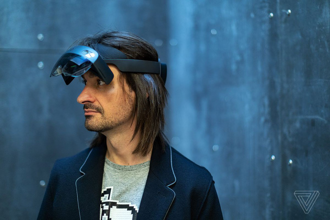 Microsoft chính thức
giới thiệu HoloLens 2: giao diện hoàn toàn mới, nhiều nâng
cấp phần cứng, giá giảm còn 3.500 USD