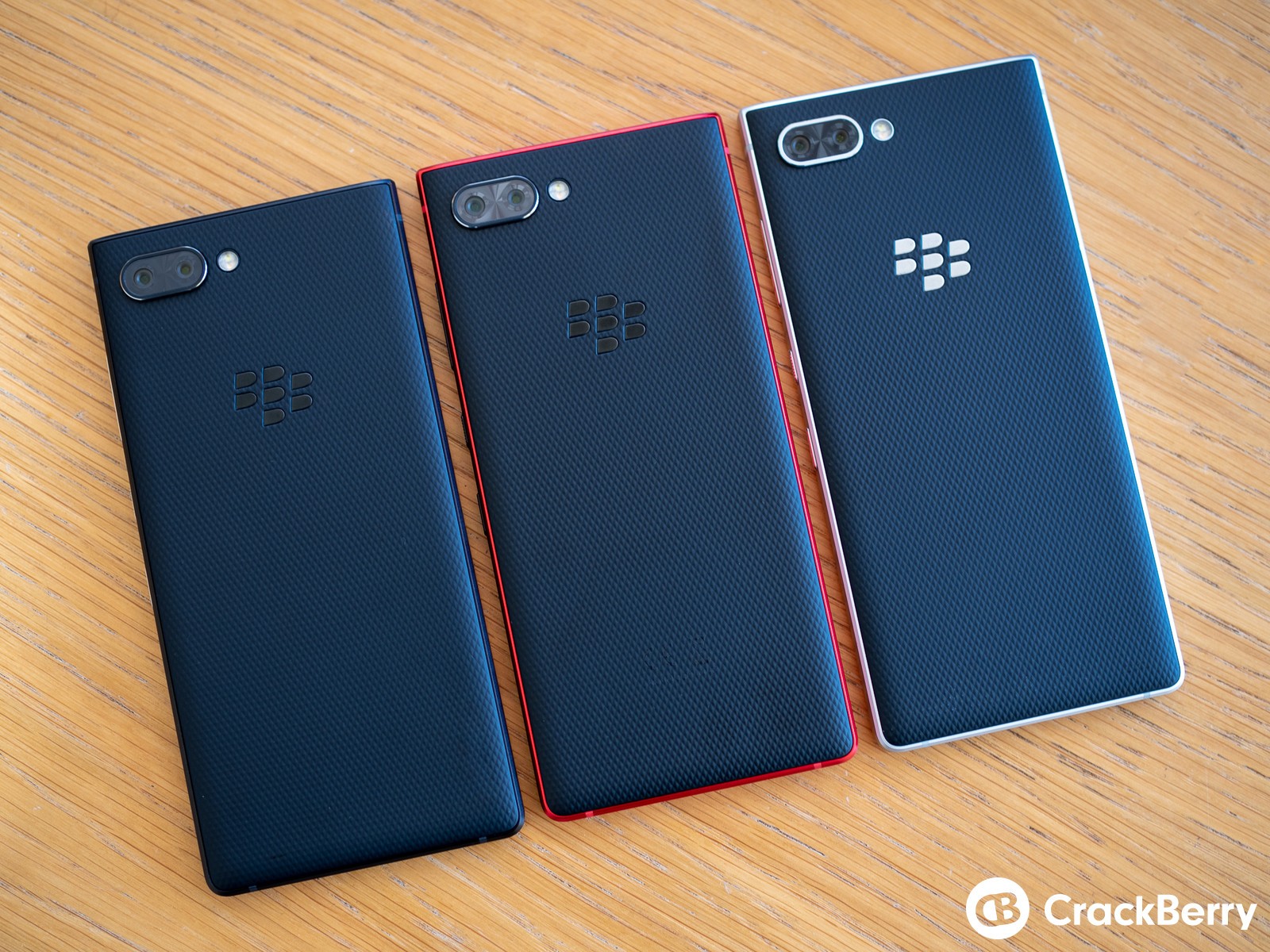 [MWC 2019] BlackBerry giới thiệu KEY2 Red Edition,
phiên bản đặc biệt của KEY2