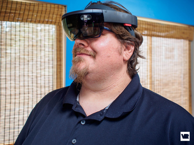 Google Glass thế hệ
mới lộ diện: Thiết kế giống hệt người tiền nhiệm, nhỏ gọn
hơn nhiều so với đối thủ HoloLens 2