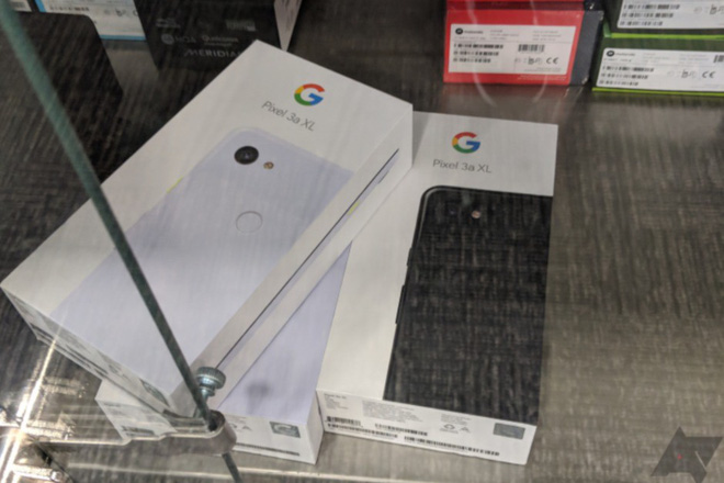Google Pixel 3a XL
xuất hiện tại cửa hàng bán lẻ ngay trước ngày ra mắt chính
thức