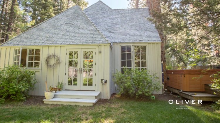 Khám phá căn nhà bên
hồ Lake Tahoe trị giá 22 triệu đô của CEO Facebook - Mark
Zuckerberg
