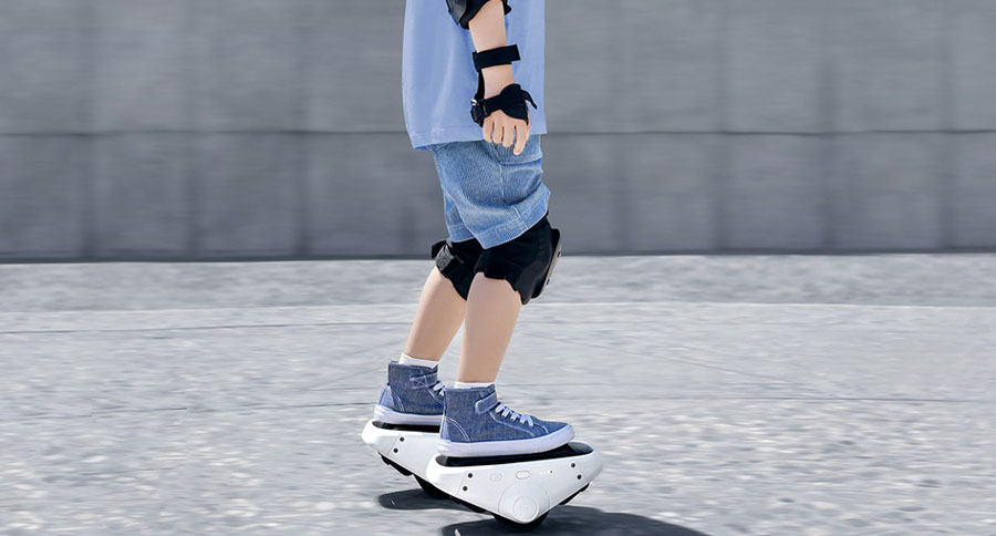 Xiaomi ra mắt giày
trượt tự cân bằng Ninebot Mijia Self Balancing e-Skates, pin
80 tiếng, giá chỉ 3,35 triệu