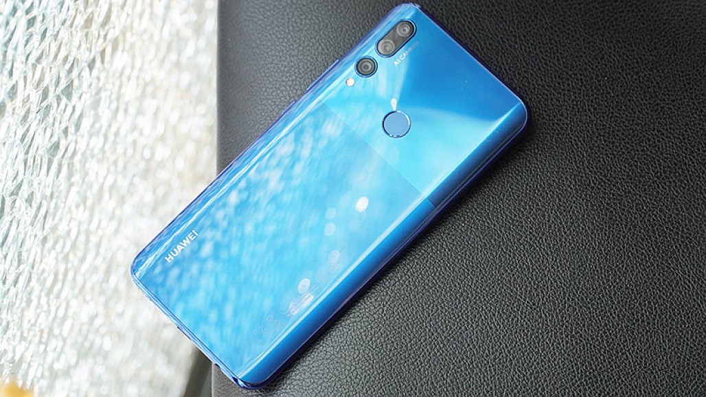 Huawei ra mắt Y9
Prime 2019 tại Việt Nam với chip Kirin 710F, 3 camera sau,
camera selfie pop-up, giá từ 6.490.000VNĐ