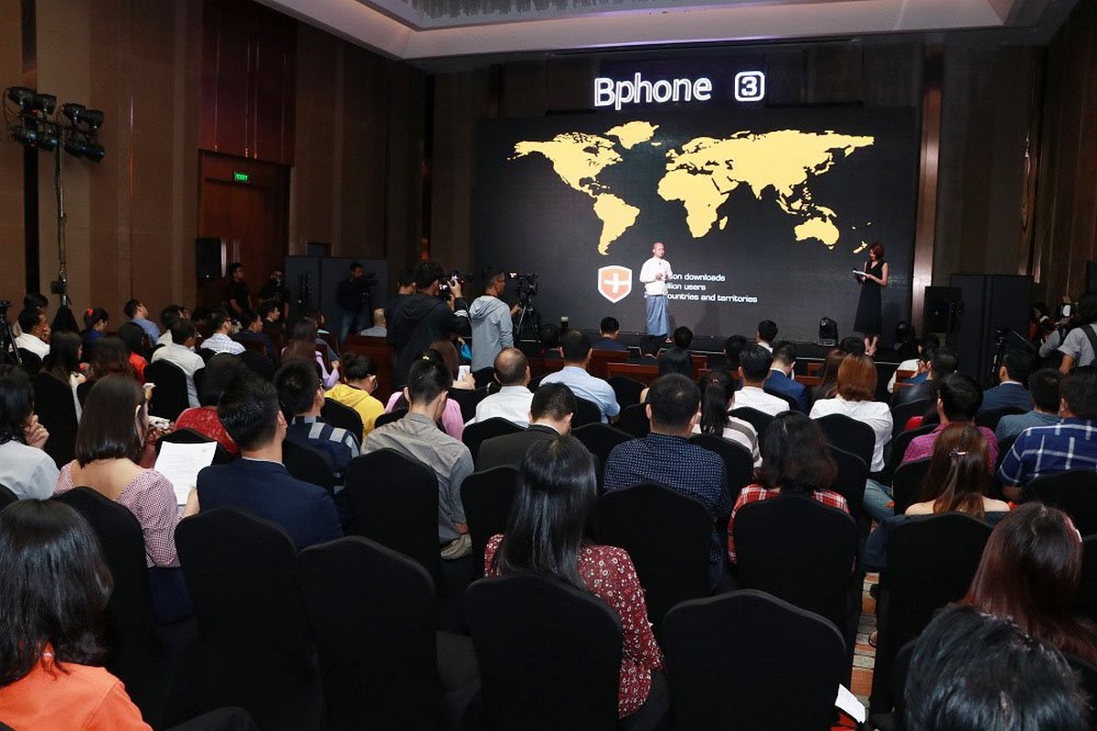 Bộ đôi Bphone 3 và Bphone 3 Pro được bán chính
thức ở Myanmar