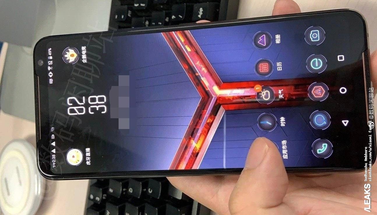 Lộ hình ảnh thực tế
ROG Phone 2, chiếc gaming phone đầu tiên sử dụng Snapdragon
855 Plus?