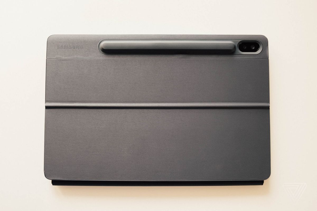 Samsung ra mắt Galaxy Tab S6: Tablet cấu hình
khủng, cạnh tranh với iPad Pro, giá từ 15 triệu