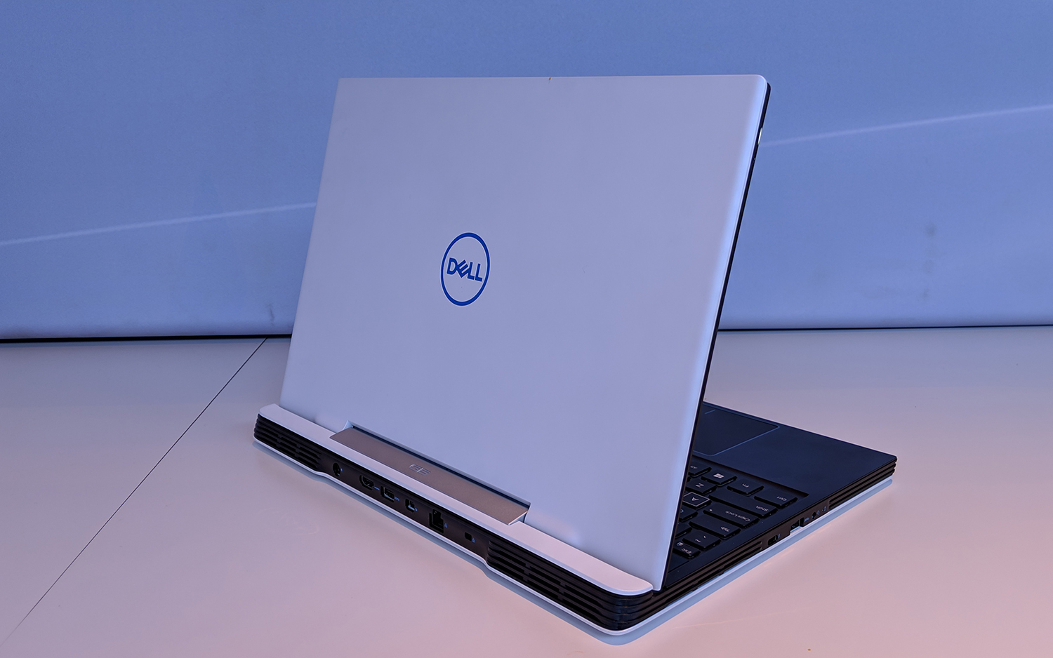 Dell chính thức bán
Gaming G-Series 2019 tại thị trường Việt Nam - Laptop gaming
dành cho dân văn phòng