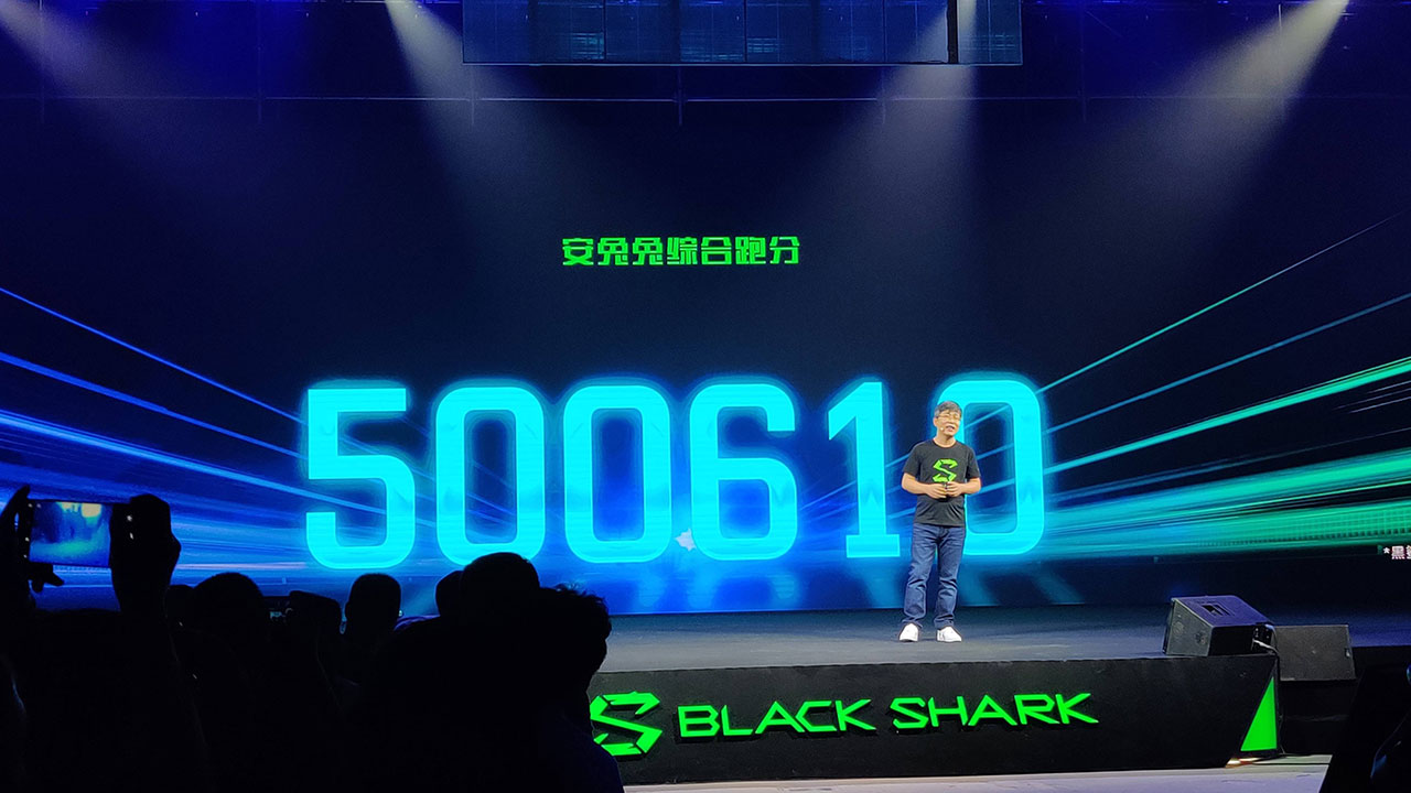 Black Shark 2 Pro
chính thức ra mắt tại Việt Nam, với  với Snapdragon 855+,
RAM 8/12GB, giá từ 12.6 triệu