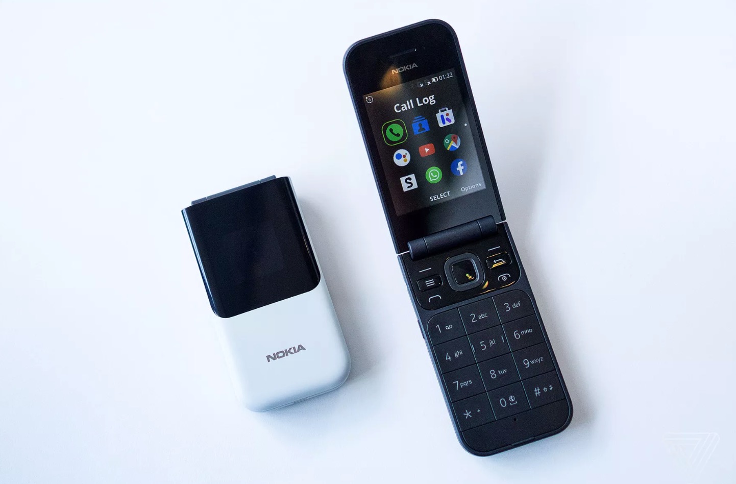 [IFA 2019] HMD Global hồi sinh Nokia 2720 nắp gập từ 10 năm trước, giá 2.2 triệu
