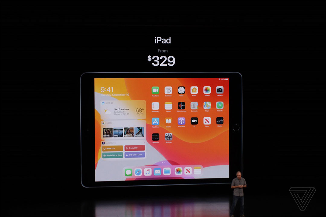 Apple trình làng iPad
10.2inch mới với thiết kế cũ, chip A10 Fusion, dùng được với
Smart Keyboard, giá từ 329 USD