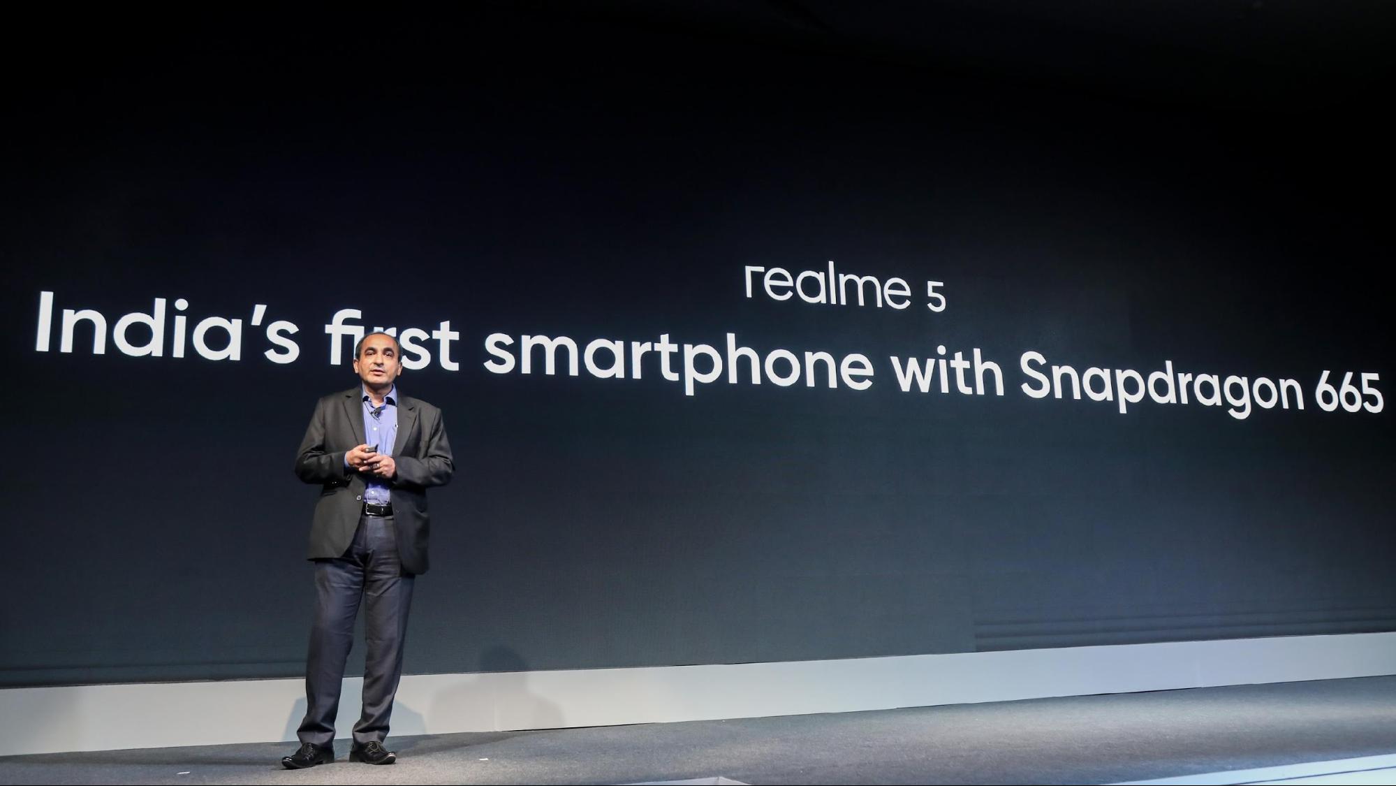 Realme sắp ra mắt một
thế hệ sản phẩm đón đầu xu hướng nền tảng di động 5G với vi
xử lý Snapdragon series 7
