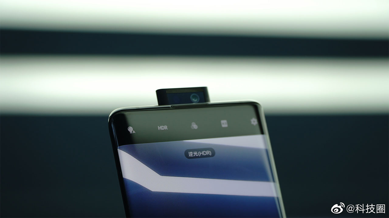 Vivo Nex 3 chính thức ra mắt với Snapdragon
855+, màn hình thác nước, phím ảo Touch Sense, giá 16.4
triệu