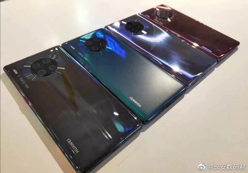 Huawei Mate 30/ Mate 30 Pro tiếp tục lộ hình ảnh
thực tế sẽ có 4 phiên bản màu sắc khác nhau, camera chính
40MP, quay phim siêu chậm 7680fps