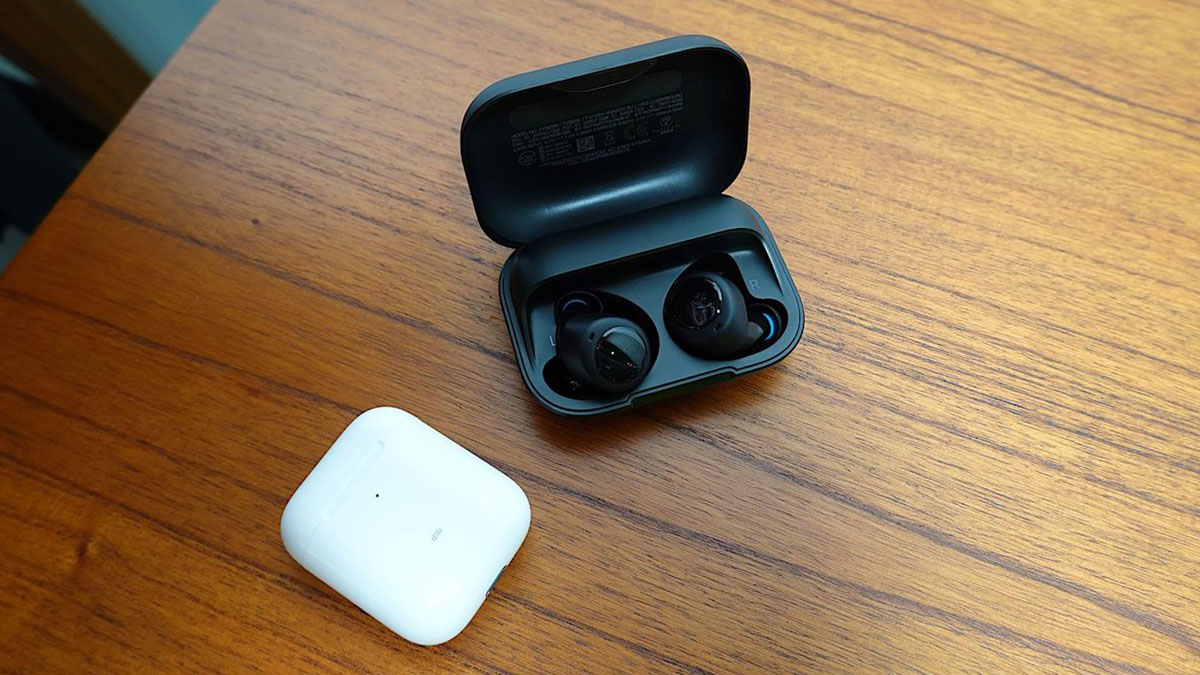 Amazon nhảy vào cuộc
đua True wireless với tai nghe không dây Echo Buds, giá 129
USD