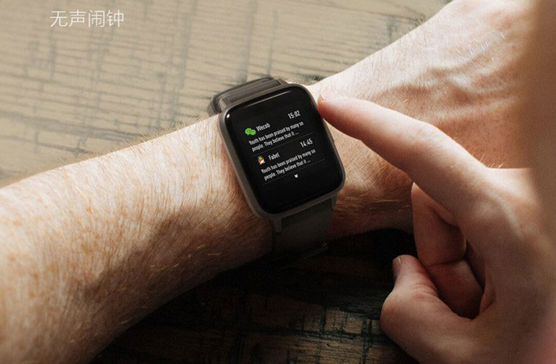 Xiaomi ra mắt
smartwatch thiết kế giống Apple Watch, pin 14 ngày, giá
330.000 đồng
