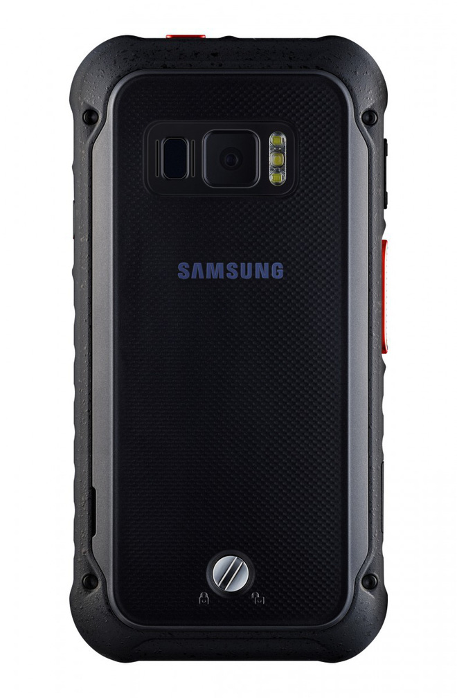 Samsung ra mắt Galaxy
cover FieldPro: Smartphone siêu bền dành riêng cho đặc vụ
Mỹ