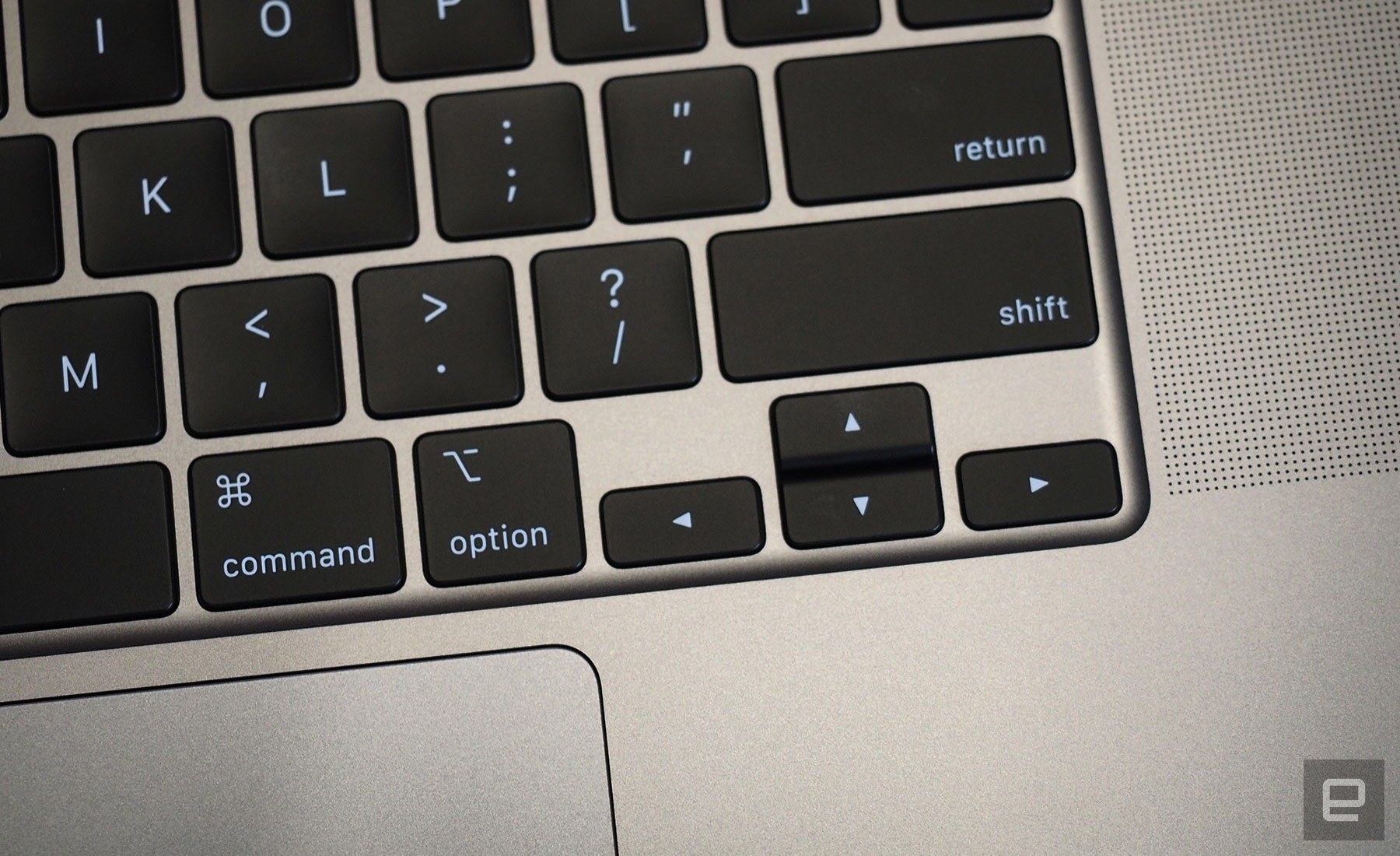 Apple chính thức ra mắt MacBook Pro 16 inch với
bàn phím Magic Keyboard mới, 6 loa ngon hơn, giá khởi điểm
gần 55.7 triệu đồng