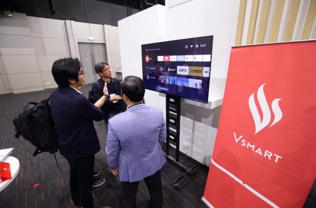 Lộ hình ảnh thực tế
SmartTV của Vsmart: Màn hình 55 inch, hỗ trợ độ phân giải
4K, sử dụng Android TV