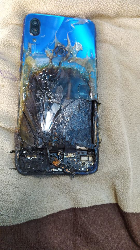 Redmi Note 7S tự bốc
cháy, Xiaomi phủi bỏ mọi trách nhiệm