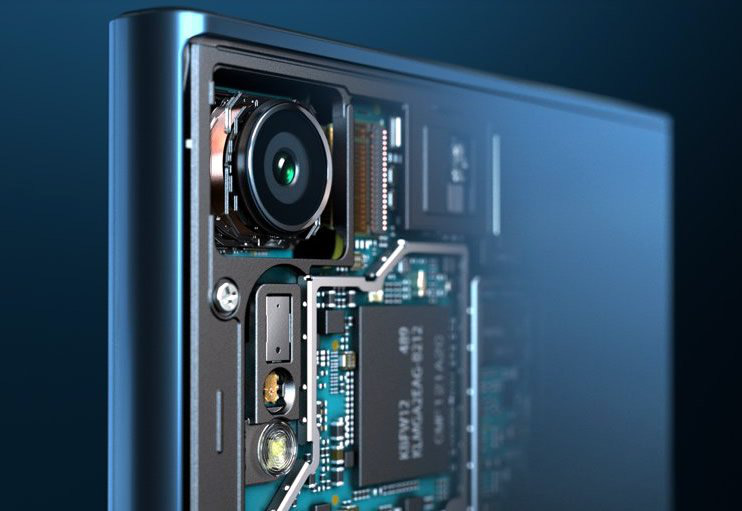 Sony tuyên bố mục
tiêu cuối cùng sẽ là đưa cảm biến camera trên smartphone
sánh ngang với máy ảnh DSLR