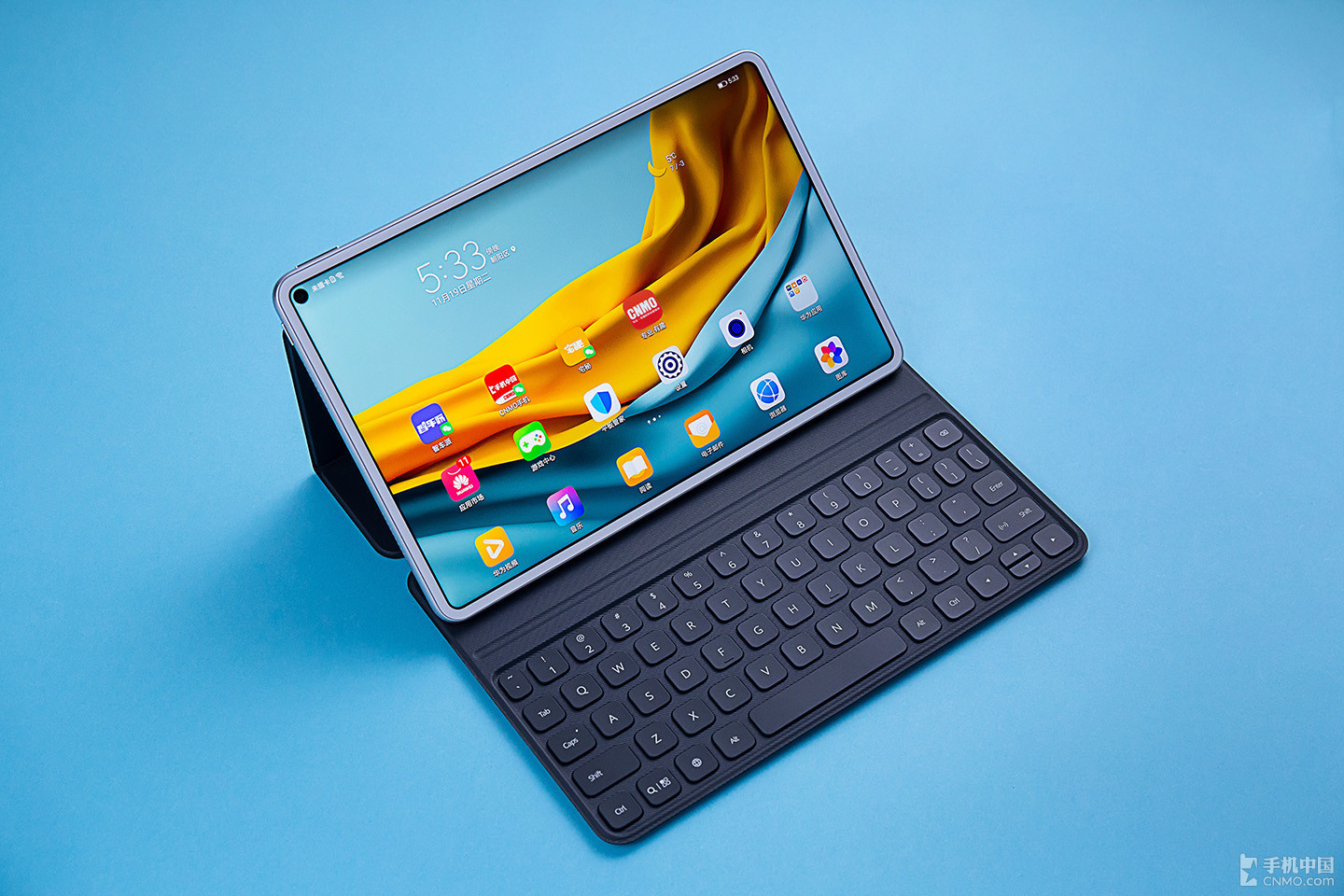 Huawei chính thức ra mắt MatePad Pro: Tablet với
màn hình đục lỗ, Kirin 990, chạy Android 10 nhưng không có
dịch vụ và ứng dụng Google