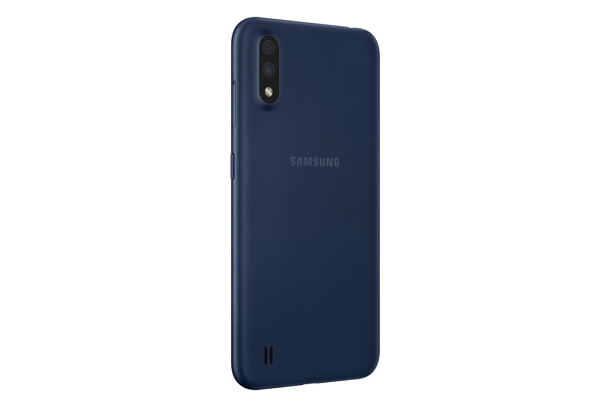 Samsung ra mắt Galaxy A01 với màn hình
Infinity-V, RAM 6/8GB, bộ nhớ trong 128GB